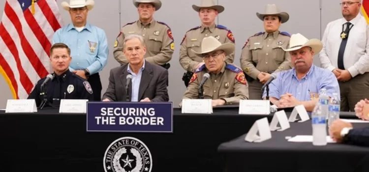 Gobernador de Texas declara como “terroristas” a cárteles mexicanos
