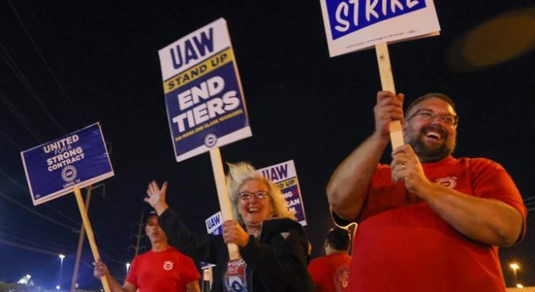 Estados Unidos encara una inédita huelga en el sector automotriz Estados Unidos encara una inédita huelga en el sector automotriz