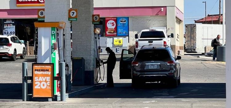 Los precios de la gasolina están aumentando en El Paso, Texas