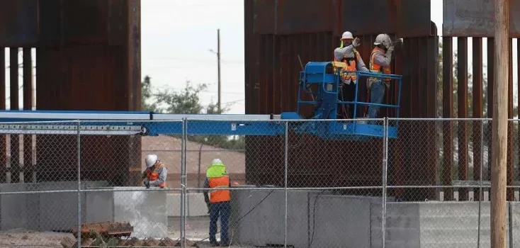 Se Empieza a Reforzar Muro Fronterizo entre el Paso, Texas