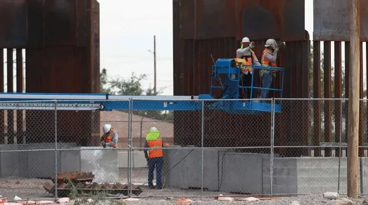 Se Empieza a Reforzar Muro Fronterizo entre el Paso, Texas