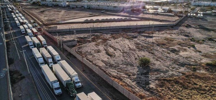 Se reanudan actividades en puente internacional entre Texas y Chihuahua