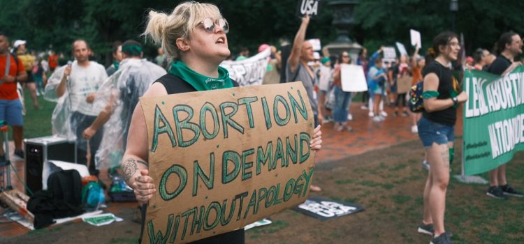 Tribunal Supremo de Texas, suspende sentencia que permitía abortar a una mujer con embarazo riesgoso