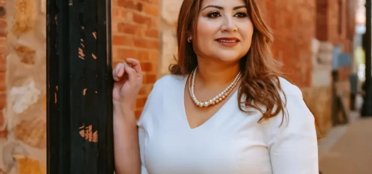 Concejal Cassandra Hernández anuncia candidatura para la alcaldía de El Paso