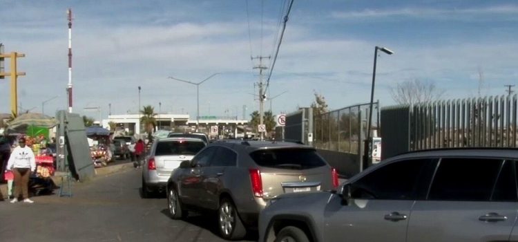 Largas filas para cruzar a El Paso: aumento en tiempos de espera en la frontera