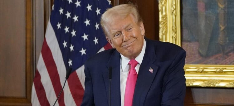 Jueza respalda a Trump en la aplicación de una ley de guerra para deportar migrantes