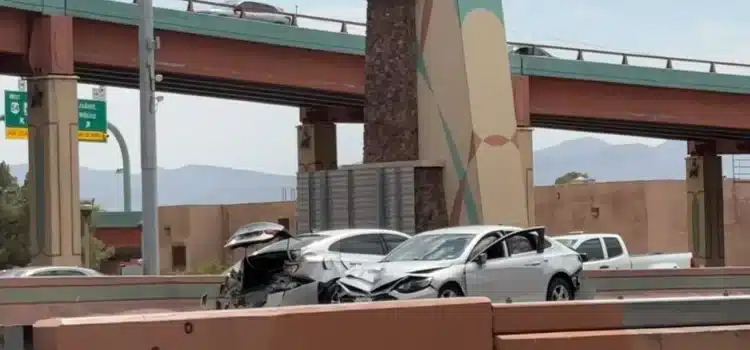 Cuatro policías heridos tras accidente en la I-10 oeste en el centro de El Paso