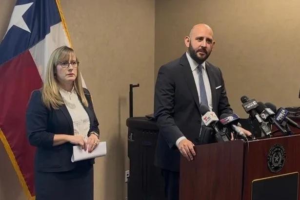 Fiscal de distrito de El Paso advierte sobre estafas inmobiliarias