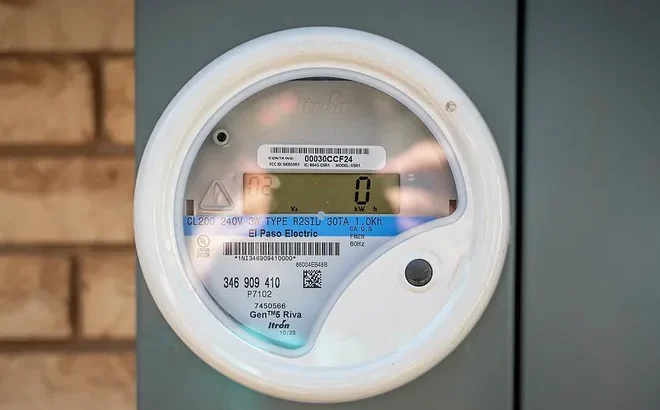 El Paso Electric emitirá reembolsos, EPISD aprueba tasa impositiva