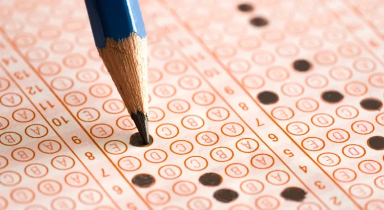 Texas avanza en plan para eliminar STAAR