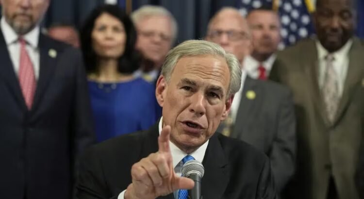 Greg Abbott convierte en ley nuevo mapa electoral que favorece a los republicanos