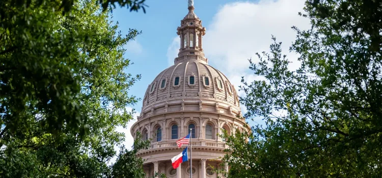 El Capitolio de Texas fue evacuado tras una amenaza de tiroteo publicada en línea
