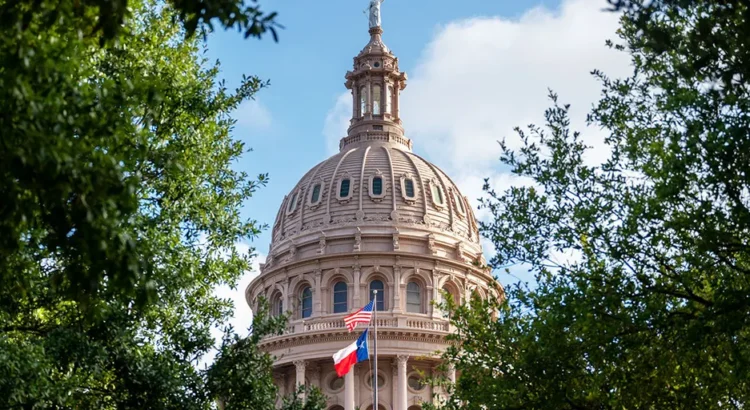 El Capitolio de Texas fue evacuado tras una amenaza de tiroteo publicada en línea