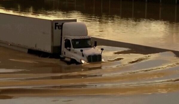 Inundaciones repentinas afectaron zonas de El Paso