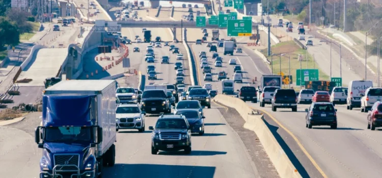 El Paso recibe $150 millones en nuevos fondos para la autopista Borderland