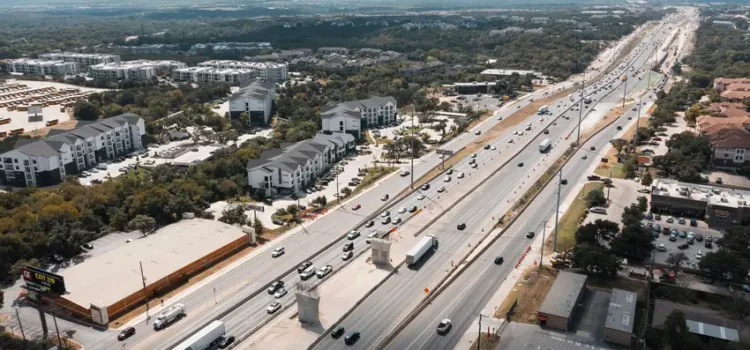 675 millones de dólares destinados a proyectos en Texas están en el limbo