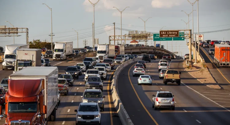 Texas agrega nuevas restricciones de identificación en los registros y renovaciones de vehículos