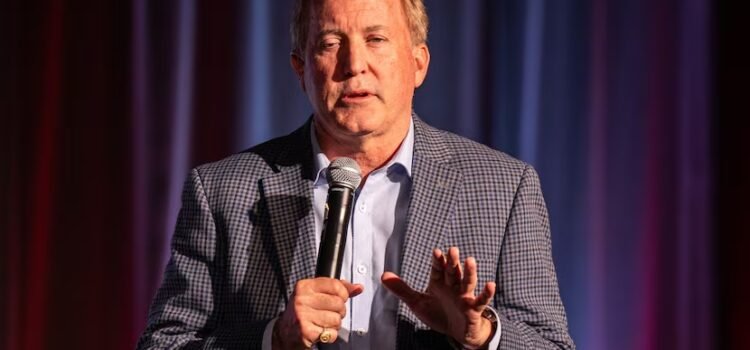 Fiscal Ken Paxton de Texas acusa a grupo latino de registrar a ‘no ciudadanos’ para votar